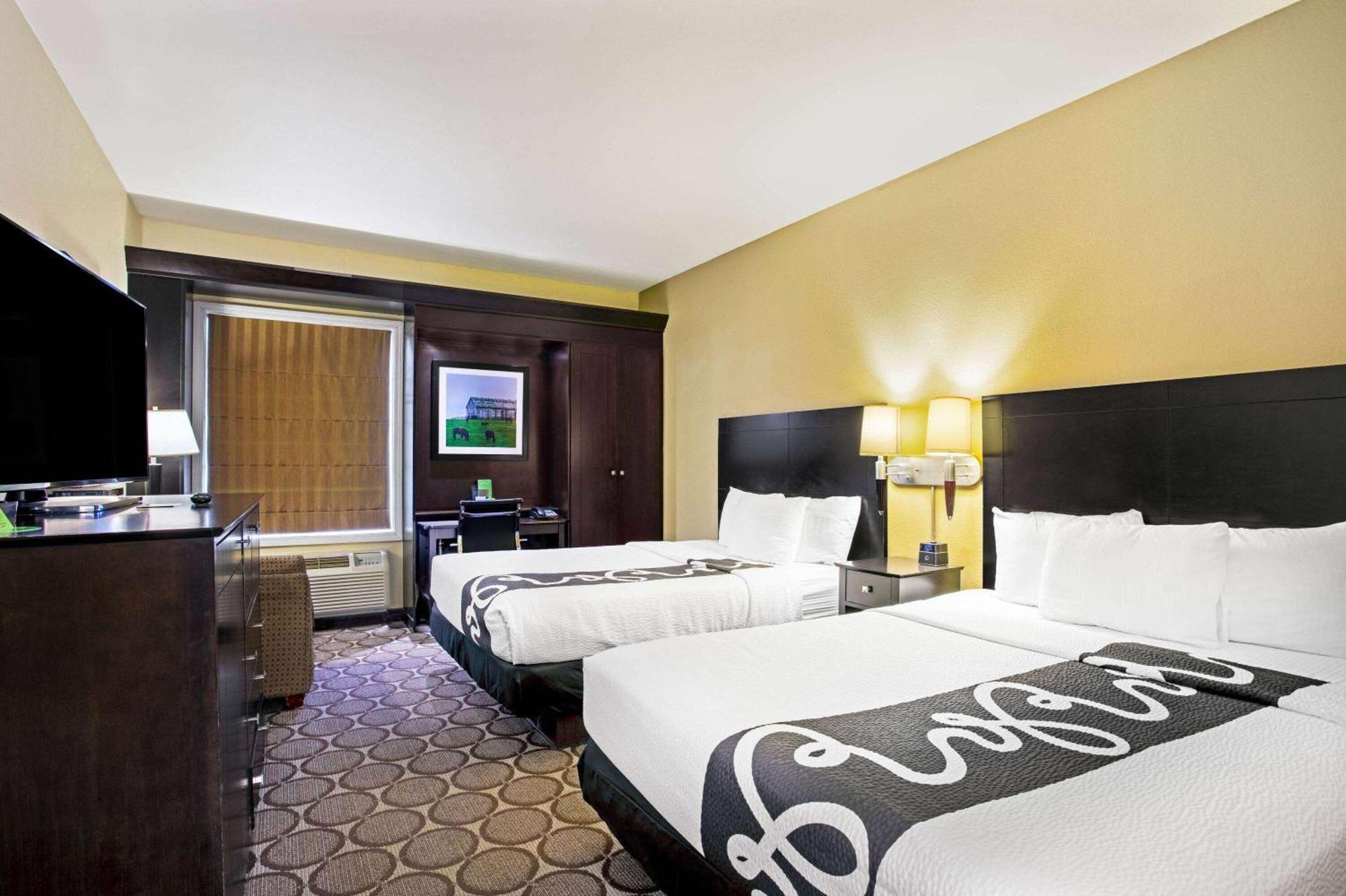 La Quinta By Wyndham Lexington South / Hamburg Hotel Exterior photo